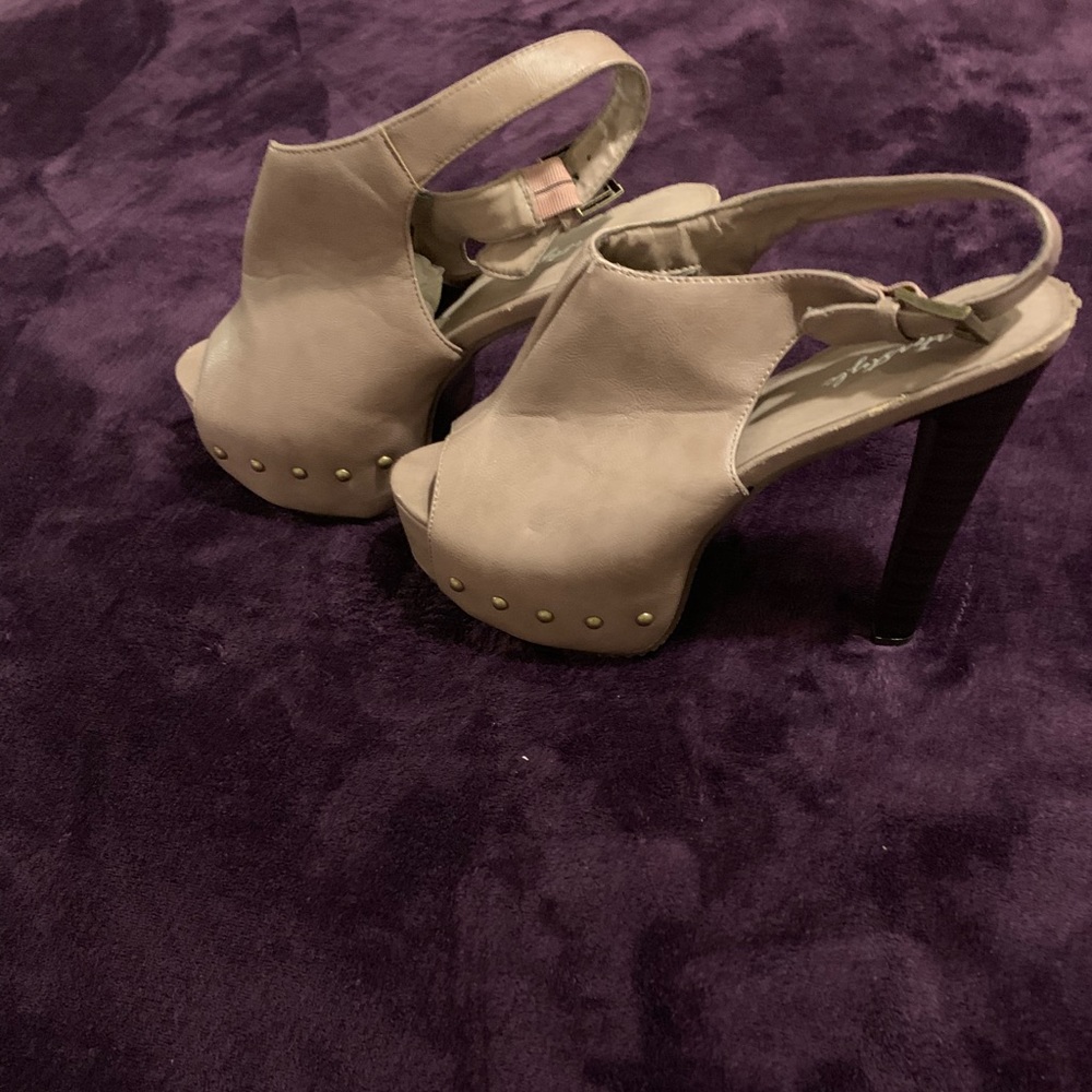 Mauve Faux Leather platform heel